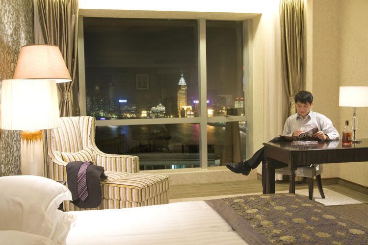The Panorama On The Bund