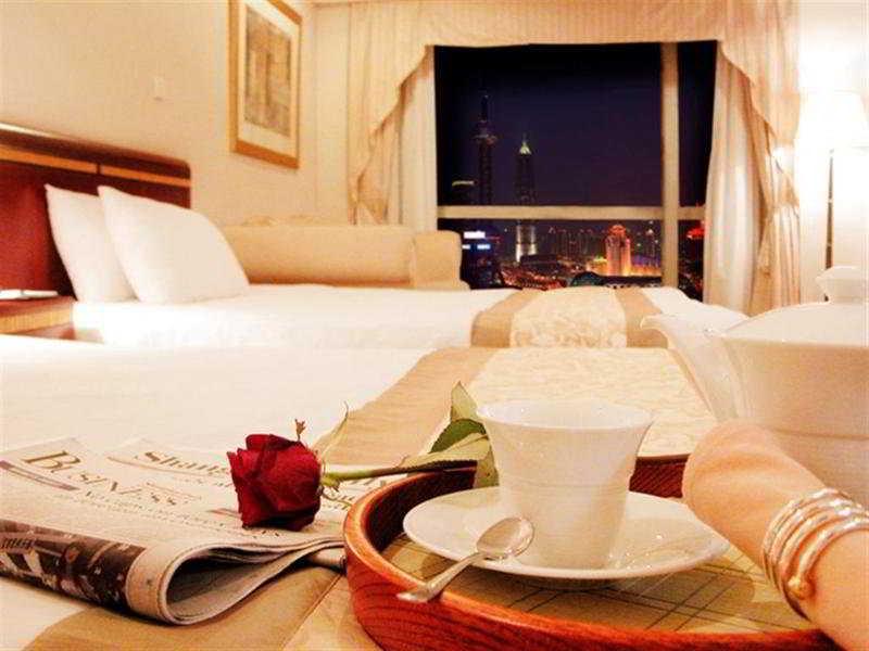 The Panorama On The Bund 4*